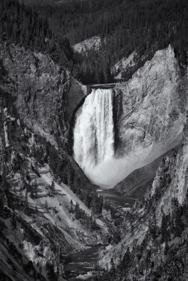 Photo noir et blanc des chutes du Yellowstone en été © Ron Fross - Beautiful Wyoming