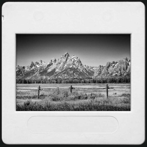 Photo noir et blanc de la chaine de montagne du Grand Teton