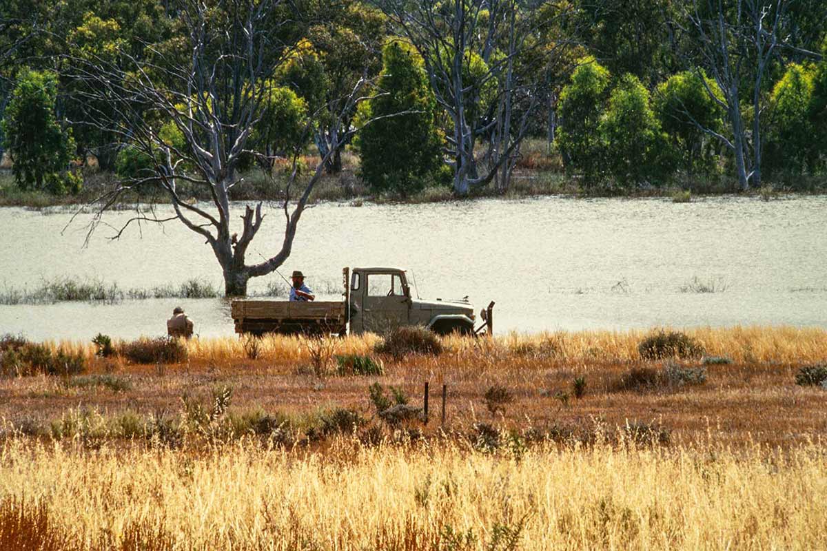 Fichermen on Murray River shore, South Australia